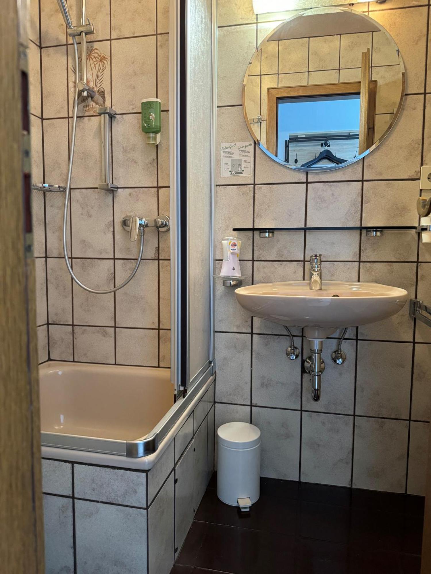 Hotel Zur Muehle Iserlohn Pokoj fotografie
